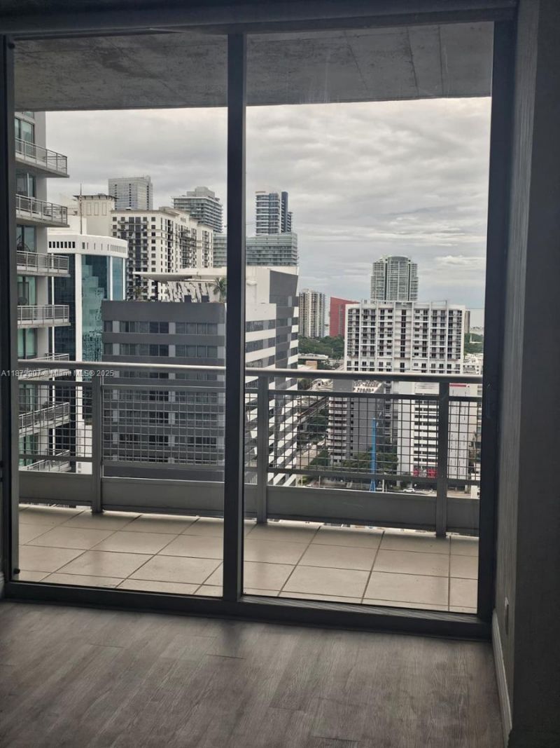 690 SW 1st Ct, Unit 2515, Miami, FL 33130 Photo