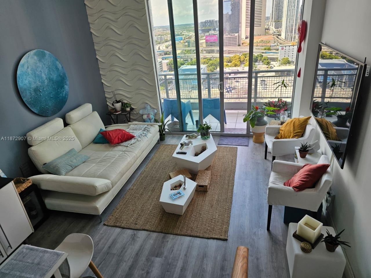 690 SW 1st Ct, Unit 2515, Miami, FL 33130 Photo