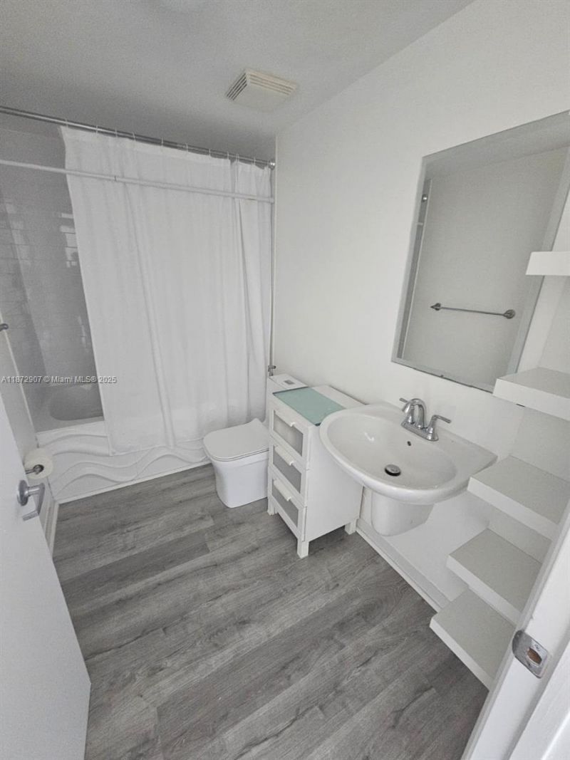 690 SW 1st Ct, Unit 2515, Miami, FL 33130 Photo