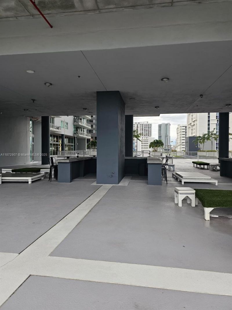 690 SW 1st Ct, Unit 2515, Miami, FL 33130 Photo