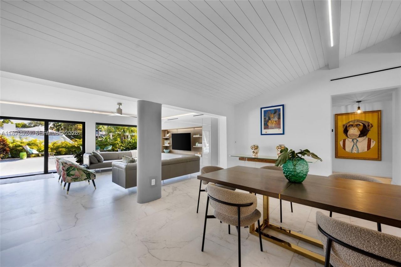 1141 NE 90th St, Miami, FL 33138 Photo