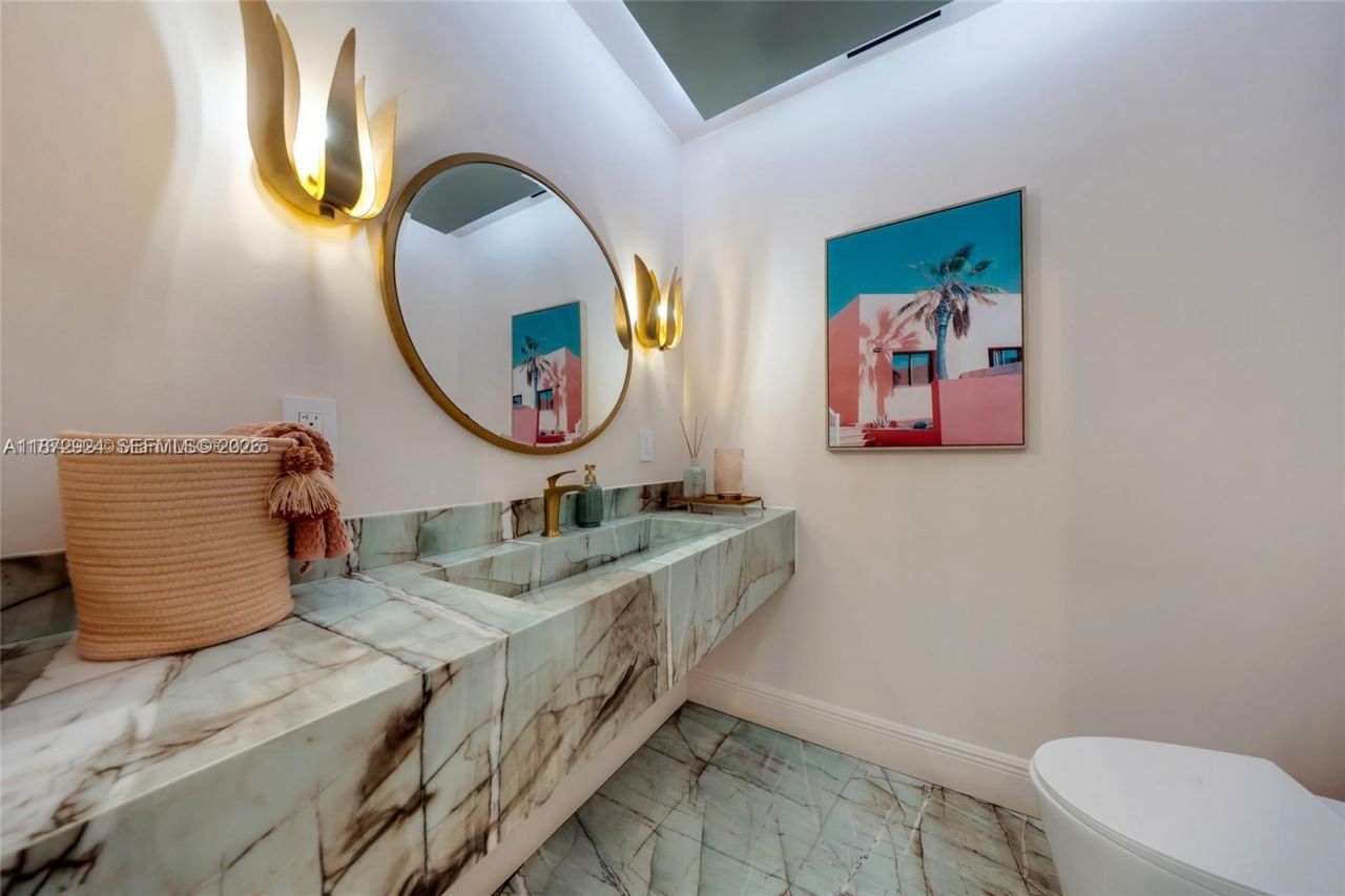 1141 NE 90th St, Miami, FL 33138 Photo