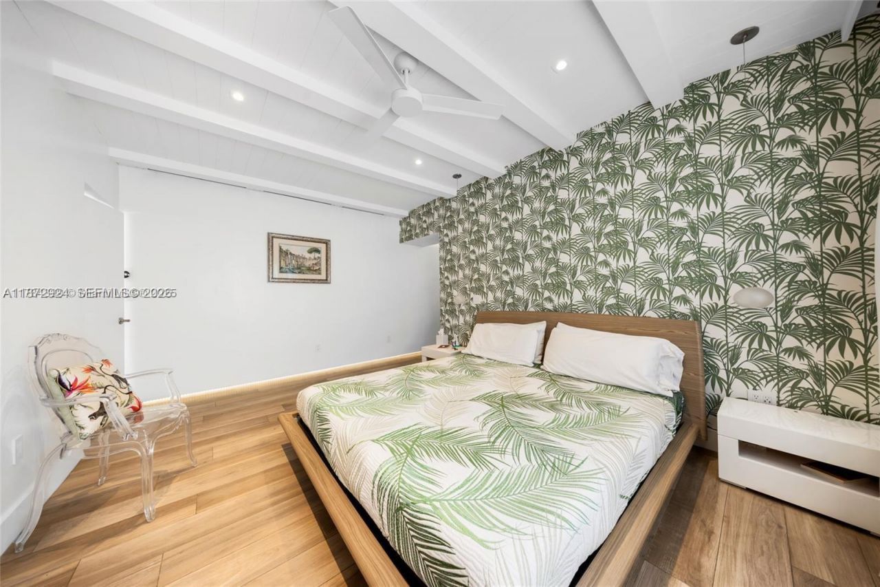 1141 NE 90th St, Miami, FL 33138 Photo