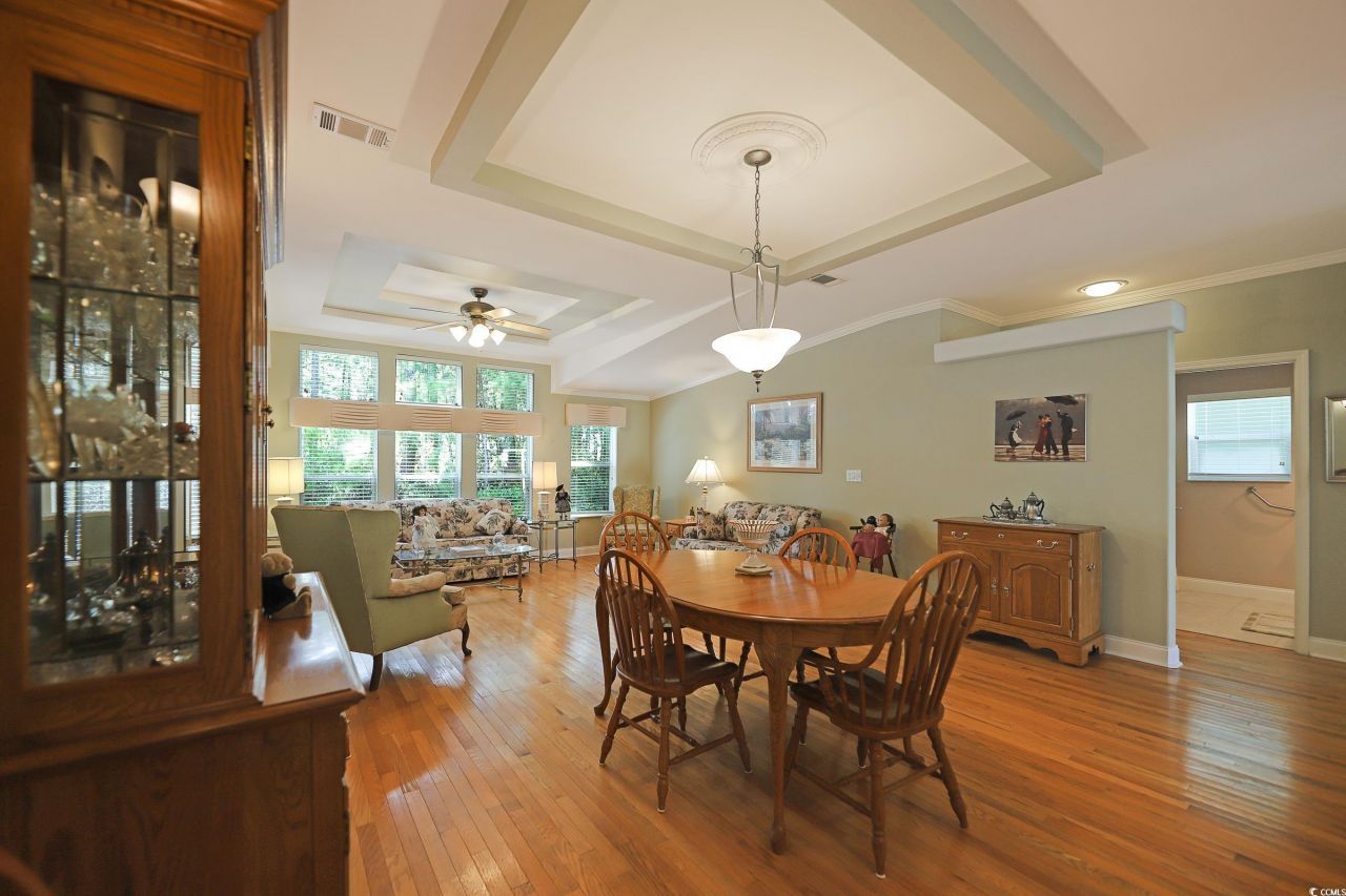 627 Woodholme Dr. Photo 13