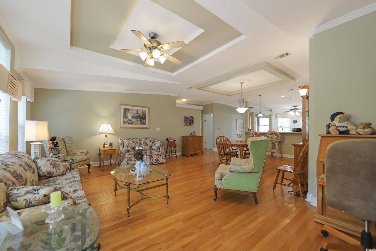 627 Woodholme Dr. Photo 15