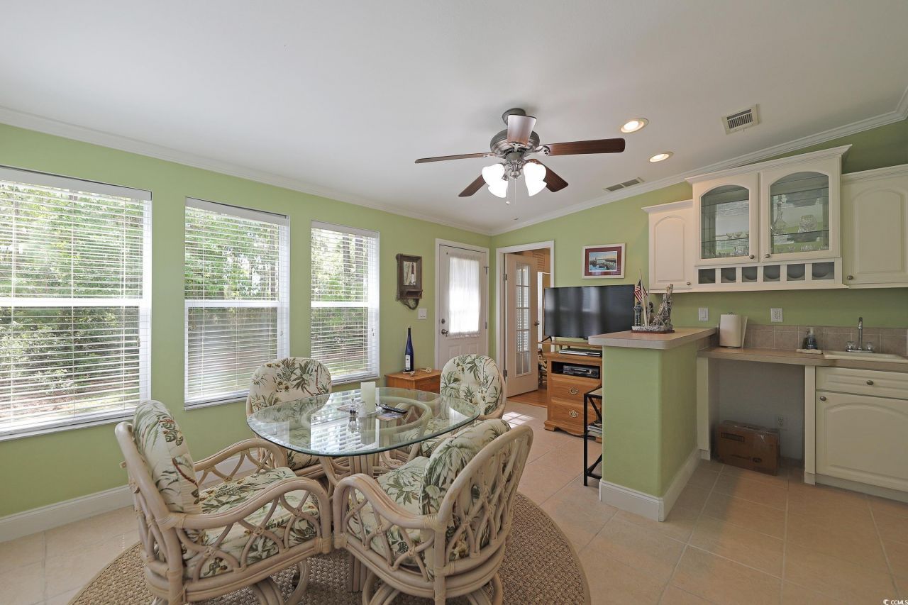 627 Woodholme Dr. Photo 17