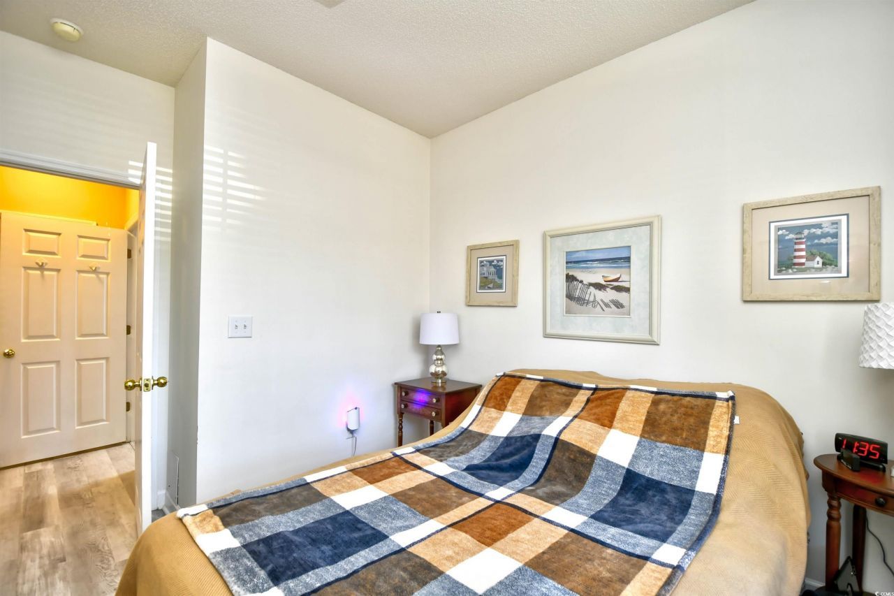 5801 Oyster Catcher Dr. Photo 18