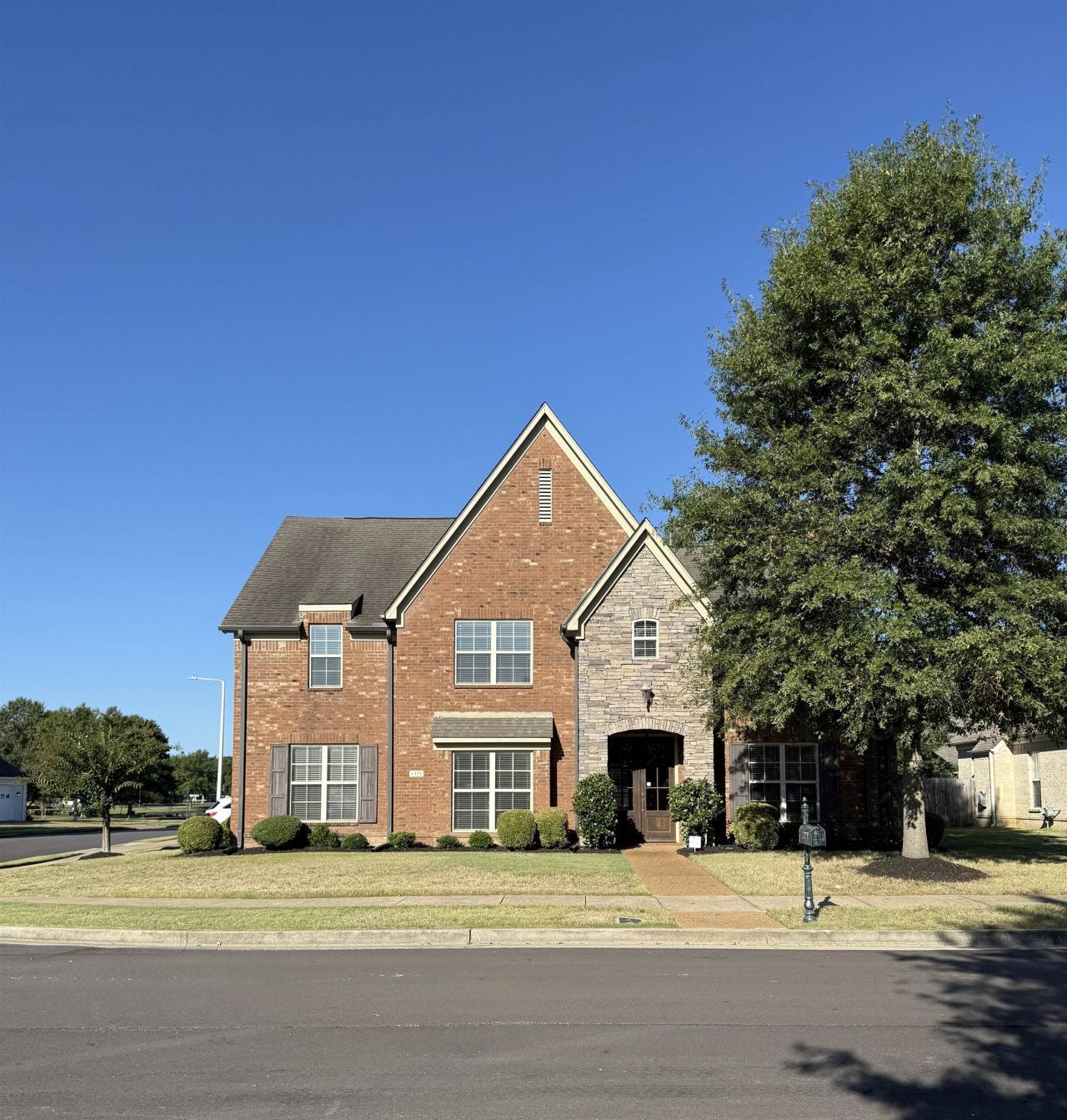 1371 RAINDROP DR Collierville, TN 38017