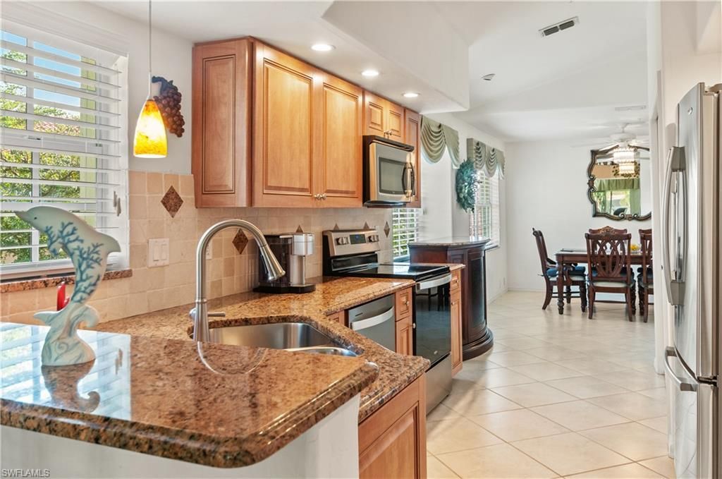 13217 Sherburne Cir, Unit 504, Bonita Springs, FL 34135 Photo