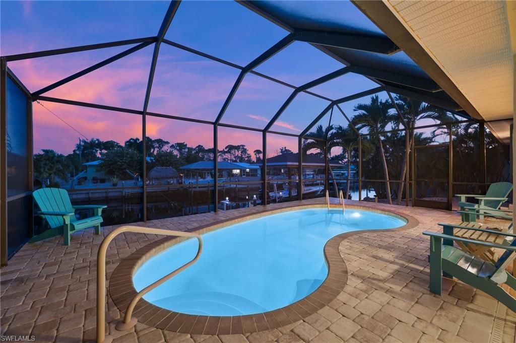 3527 Manatee Dr, Saint James City, FL 33956 Photo