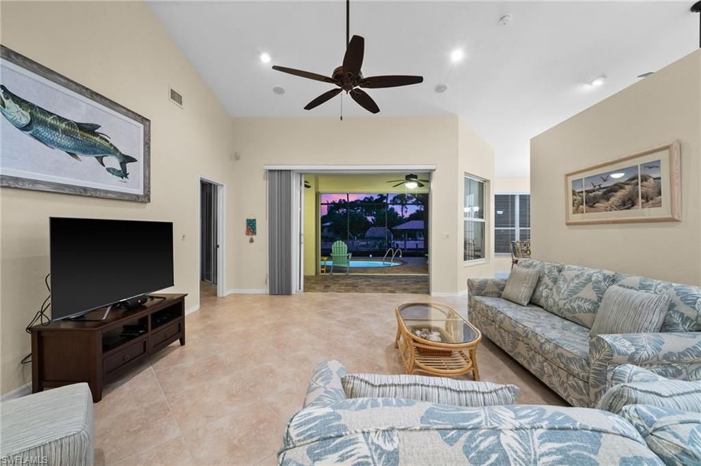 3527 Manatee Dr, Saint James City, FL 33956 Photo