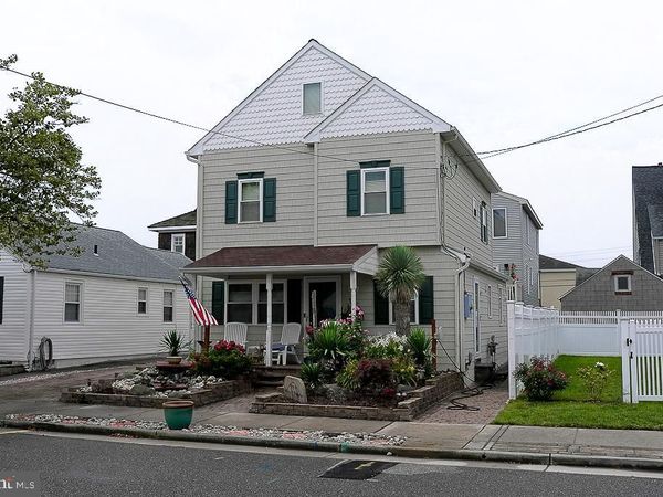 32 N MANOR AVENUE, LONGPORT, NJ 08403