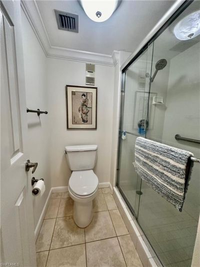 555 Park Shore Dr, Unit B403, Naples, FL 34103 Photo