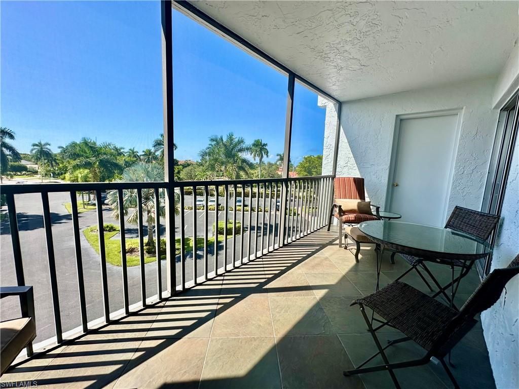 555 Park Shore Dr, Unit B403, Naples, FL 34103 Photo