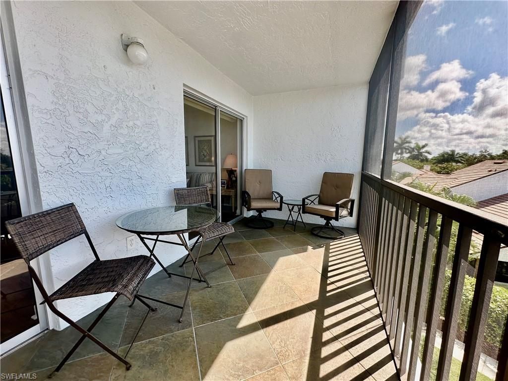 555 Park Shore Dr, Unit B403, Naples, FL 34103 Photo