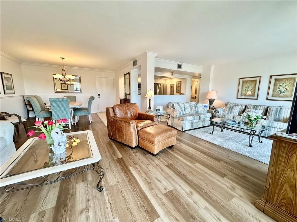 555 Park Shore Dr, Unit B403, Naples, FL 34103 Photo
