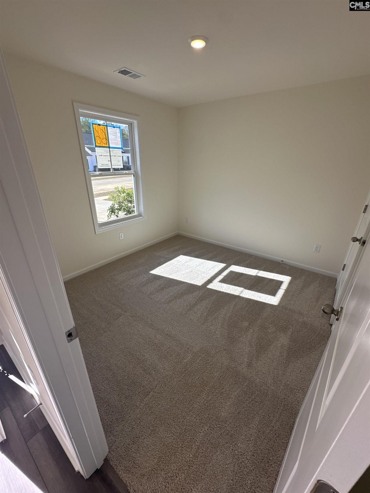 108 Prairie Grass Way Photo 6