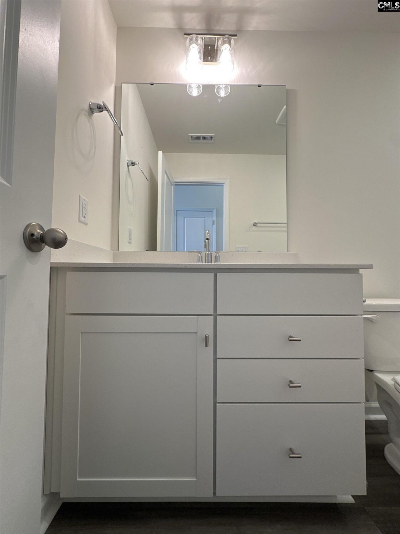 108 Prairie Grass Way Photo 7