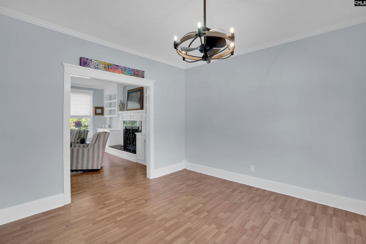 716 Longtown Road W Photo 15