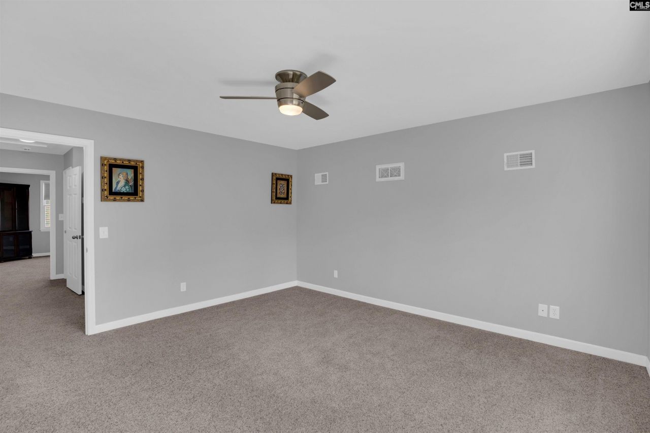 716 Longtown Road W Photo 31