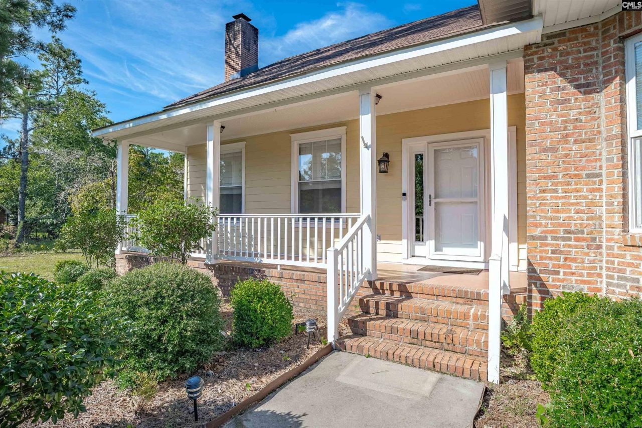 716 Longtown Road W Photo 35