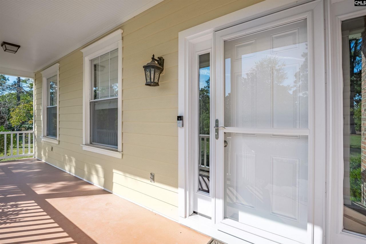 716 Longtown Road W Photo 36