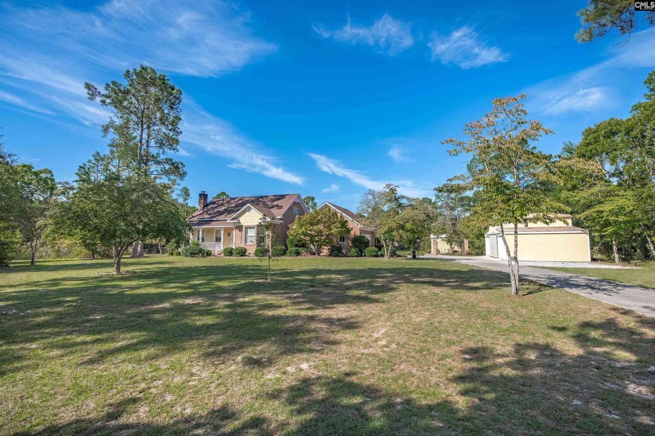 716 Longtown Road W Photo 40