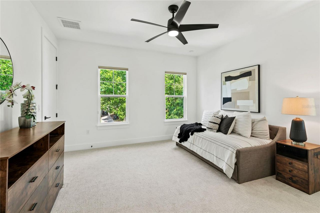 2219 Musselwhite Avenue, Orlando, FL 32804 Photo