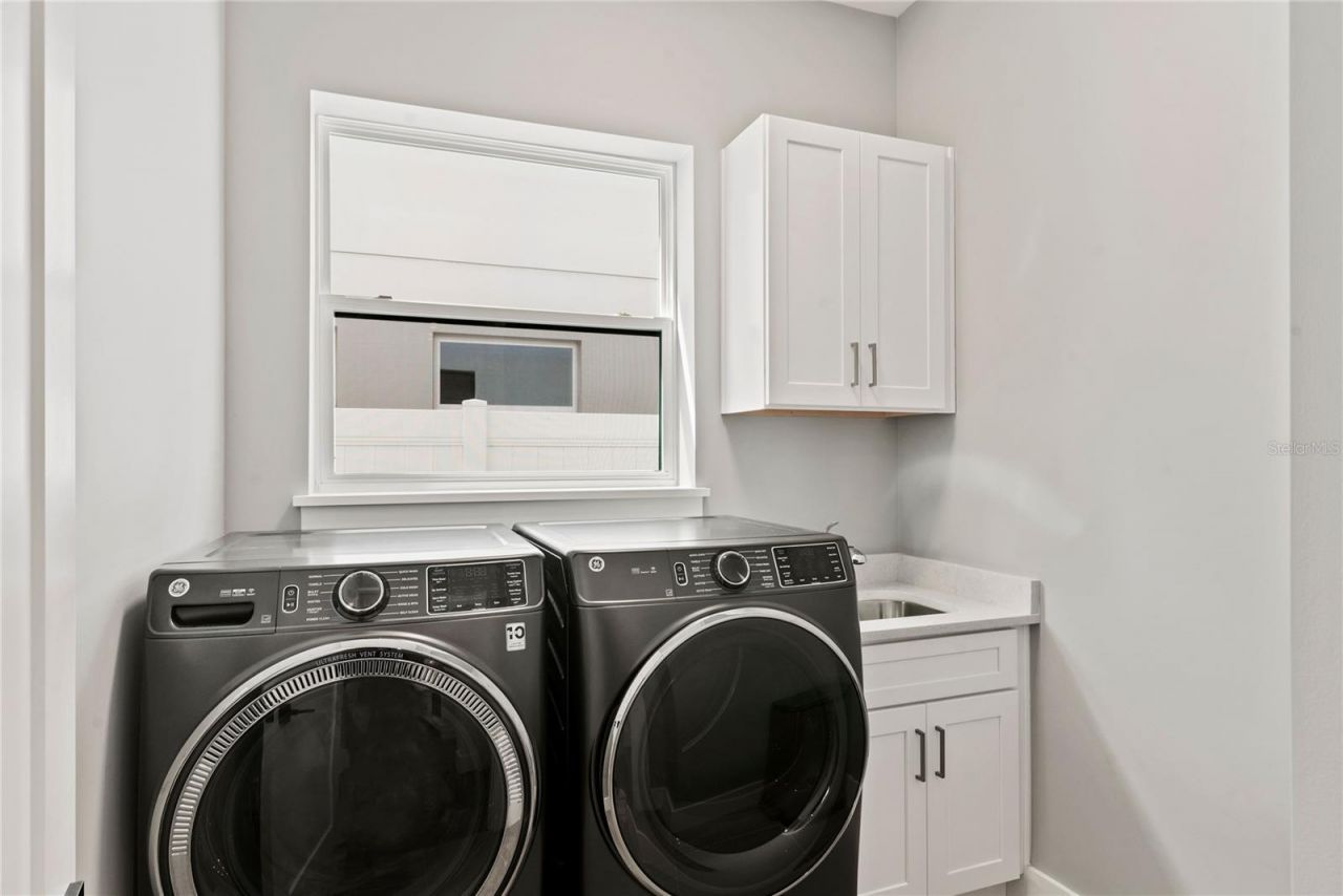 2219 Musselwhite Avenue, Orlando, FL 32804 Photo