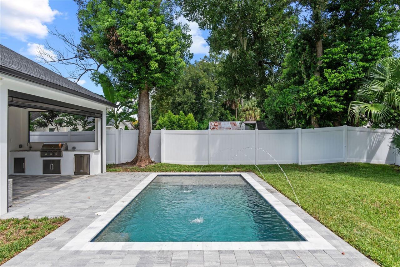 2219 Musselwhite Avenue, Orlando, FL 32804 Photo