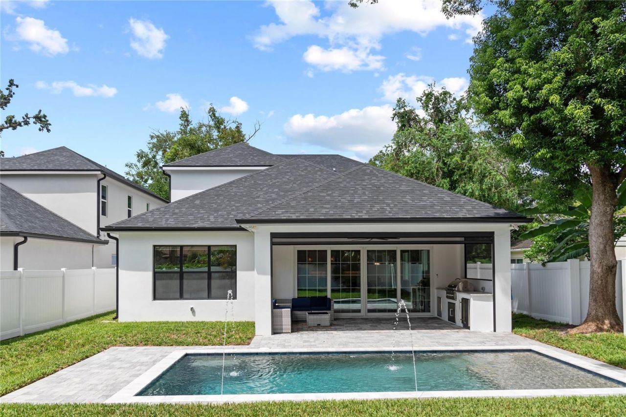 2219 Musselwhite Avenue, Orlando, FL 32804 Photo