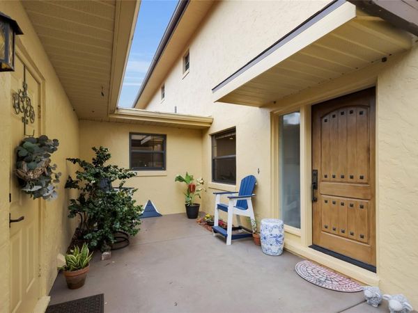 1111 LAKESHORE DR, Unit A3, EUSTIS, FL 32726