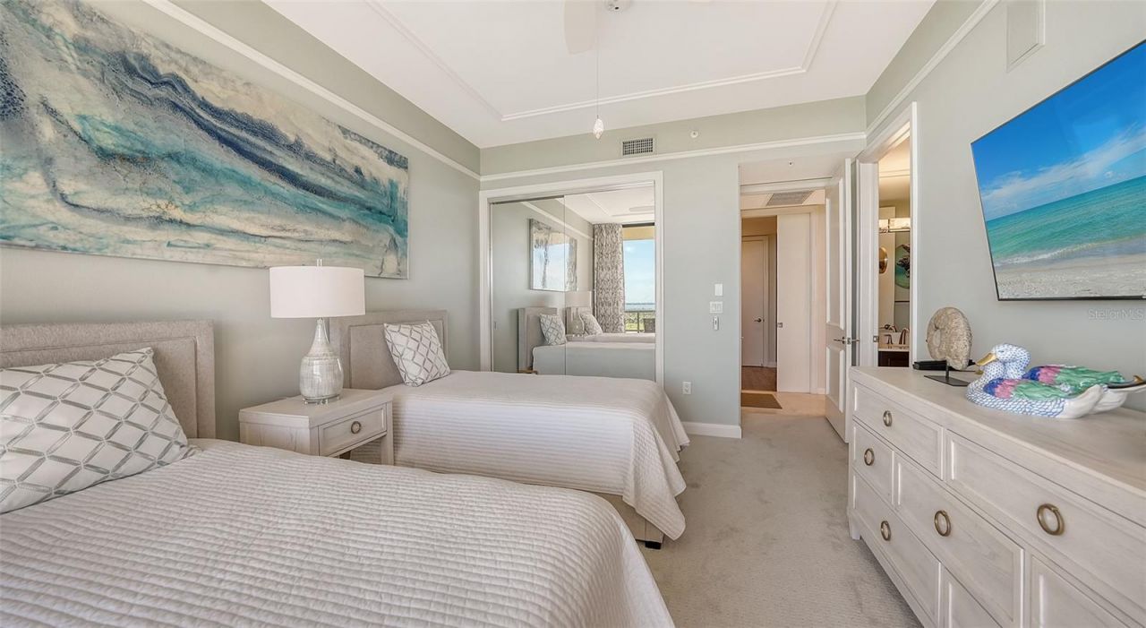 435 L Ambiance Drive, Unit L707, Longboat Key, FL 34228 Photo