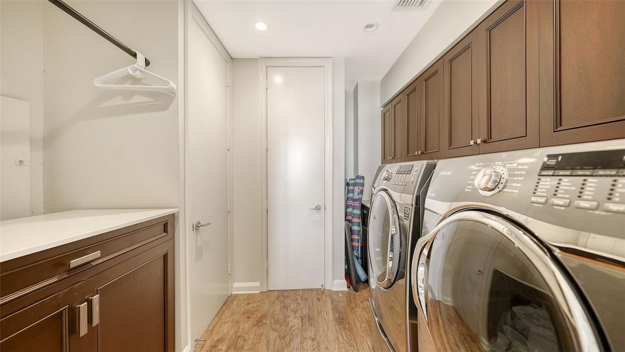 435 L Ambiance Drive, Unit L707, Longboat Key, FL 34228 Photo