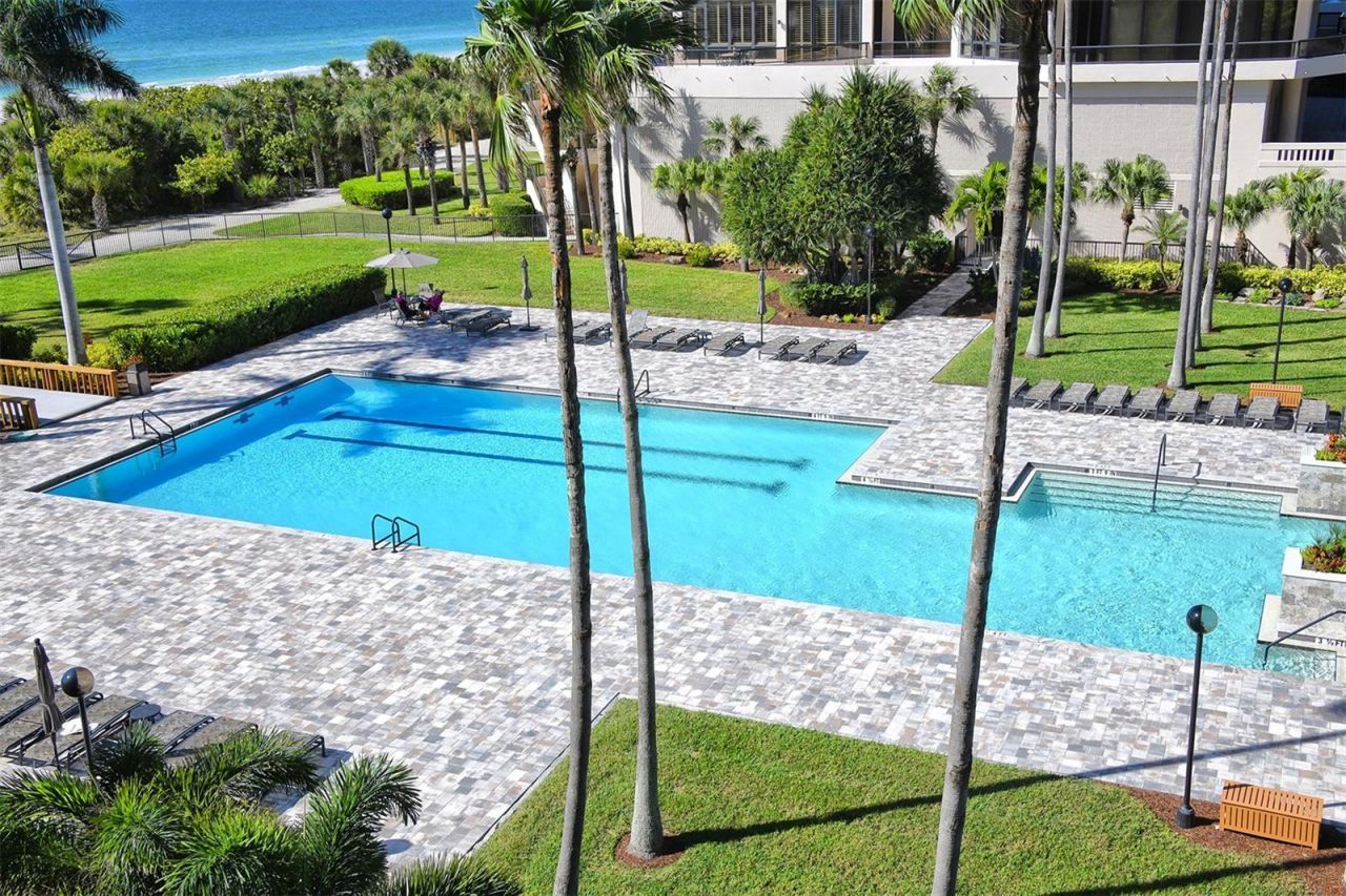 435 L Ambiance Drive, Unit L707, Longboat Key, FL 34228 Photo