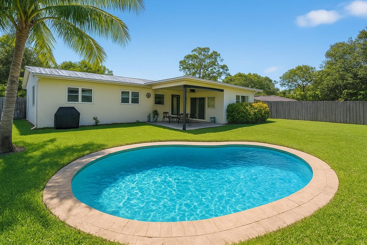 2702 SW 6th Street, Boynton Beach, FL 33435 Photo