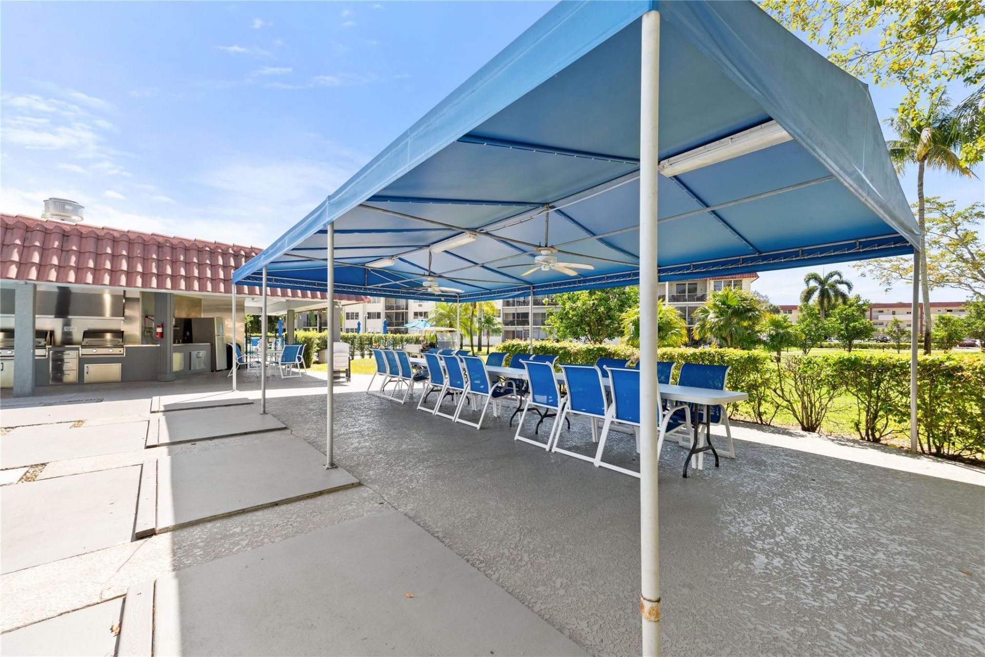 9420 S Hollybrook Lake Drive, Unit 109, Pembroke Pines, FL 33025 Photo