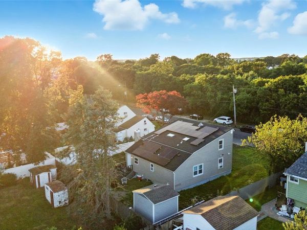 40 White Street, Brentwood, NY 11717