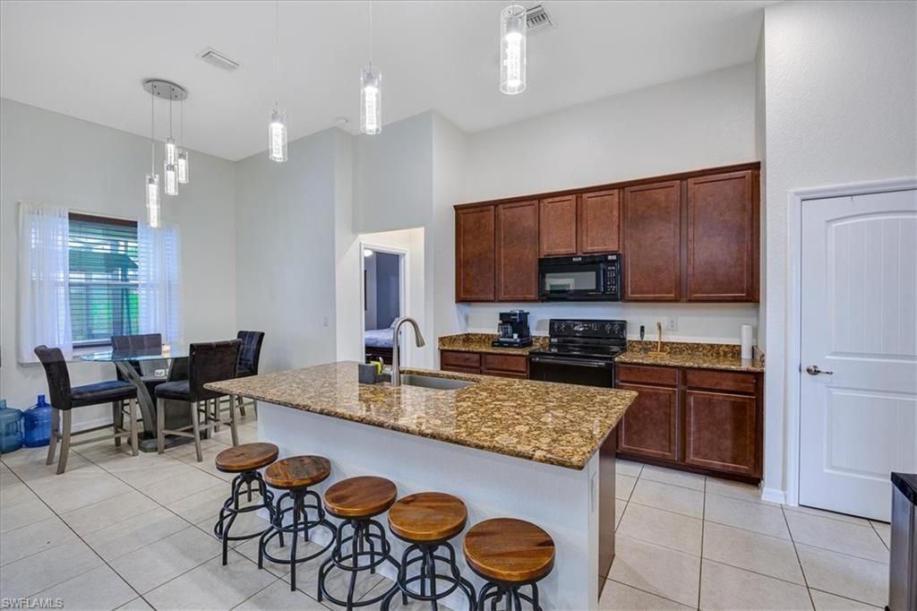 2720 NW 17th Pl, Cape Coral, FL 33993 Photo