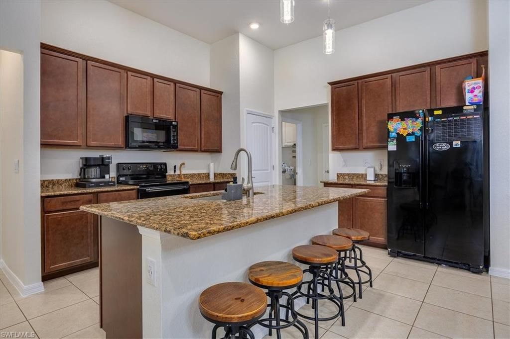 2720 NW 17th Pl, Cape Coral, FL 33993 Photo