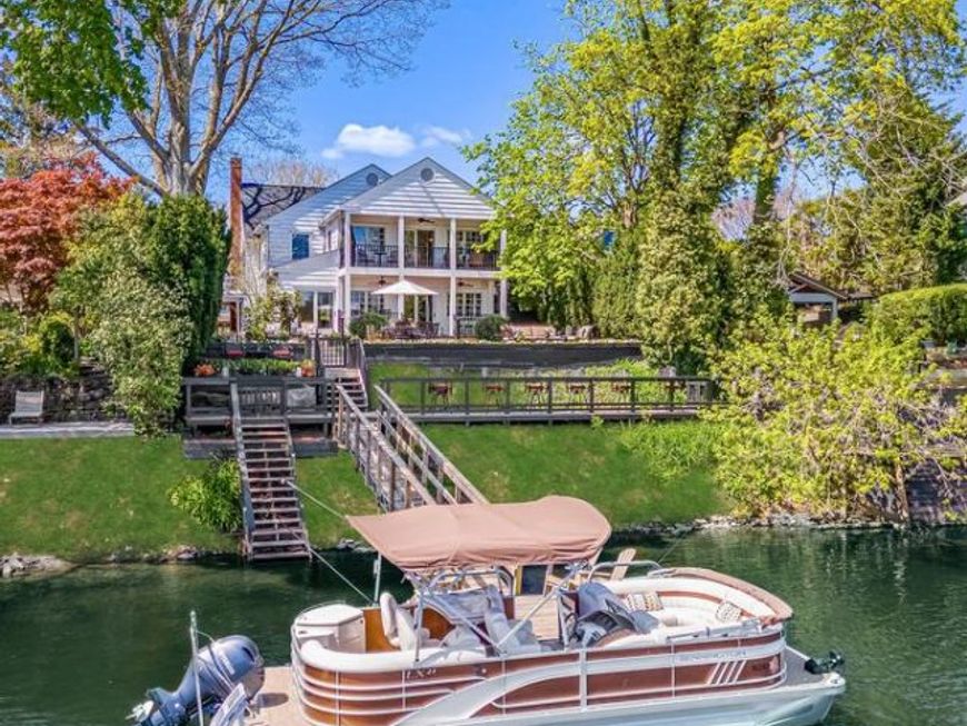 64 N Main Street, New Hope, PA 18938 Main Photo