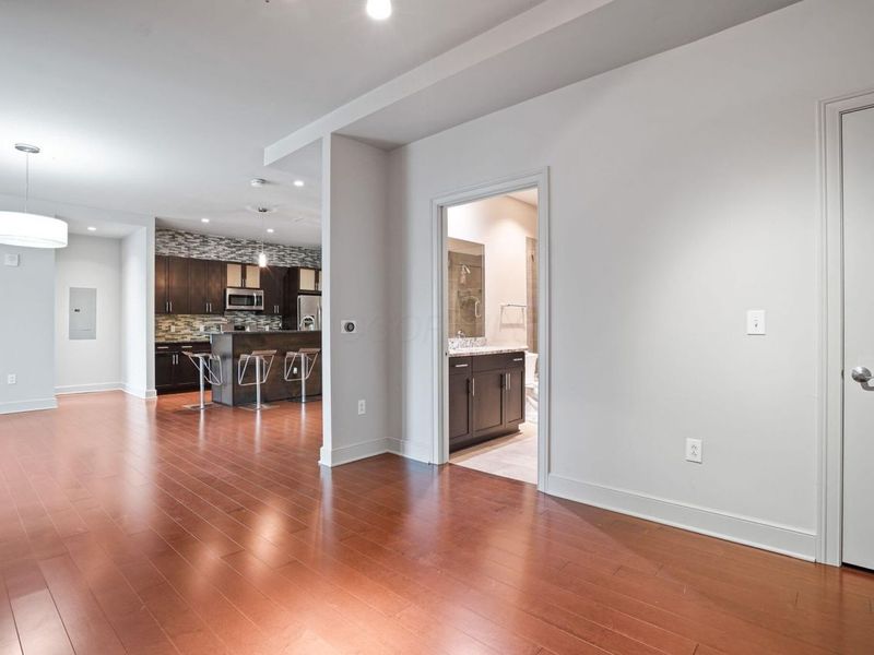 1145 N High Street, Unit 309, Columbus, OH 43201 Photo 10