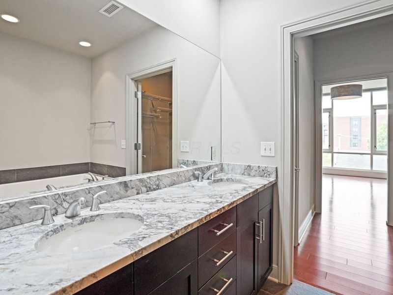 1145 N High Street, Unit 309, Columbus, OH 43201 Photo 18