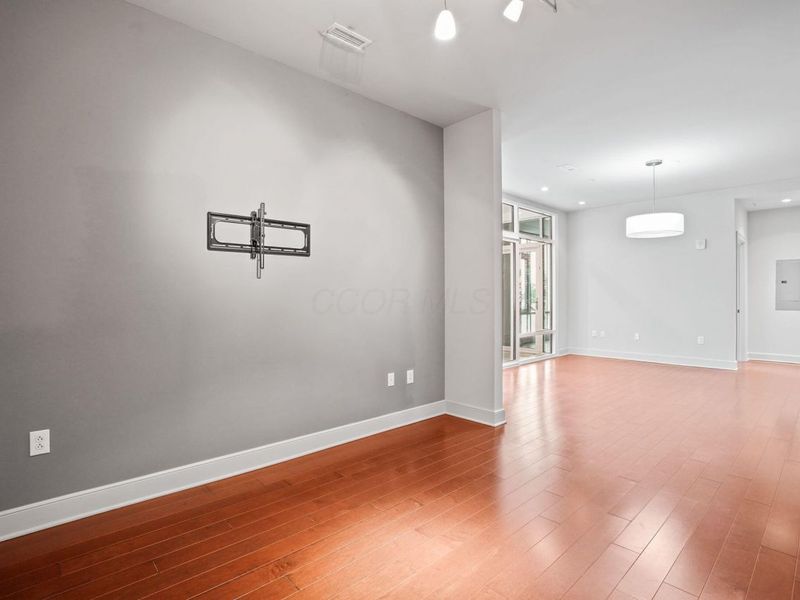 1145 N High Street, Unit 309, Columbus, OH 43201 Photo 9