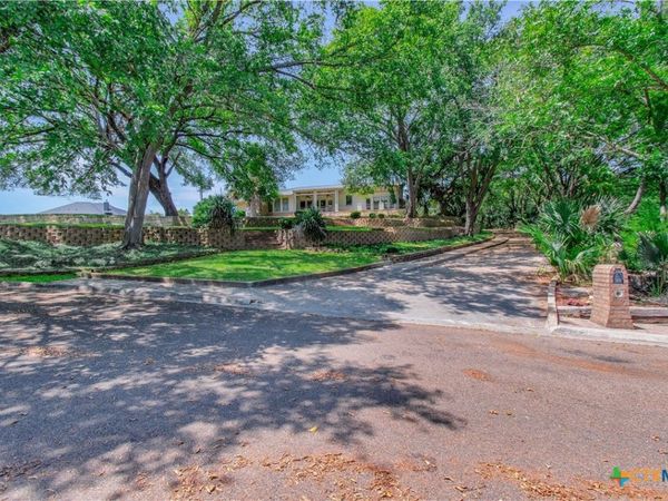 14200 Briarcliff Road, Troy, TX 76579