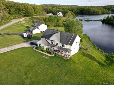 5041 Vista Bay Trail, Hadley Twp, MI 48438