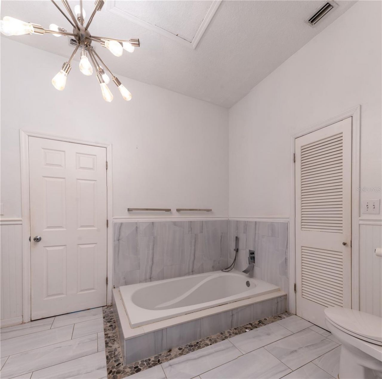 300 Garden Lane, Sarasota, FL 34242 Photo