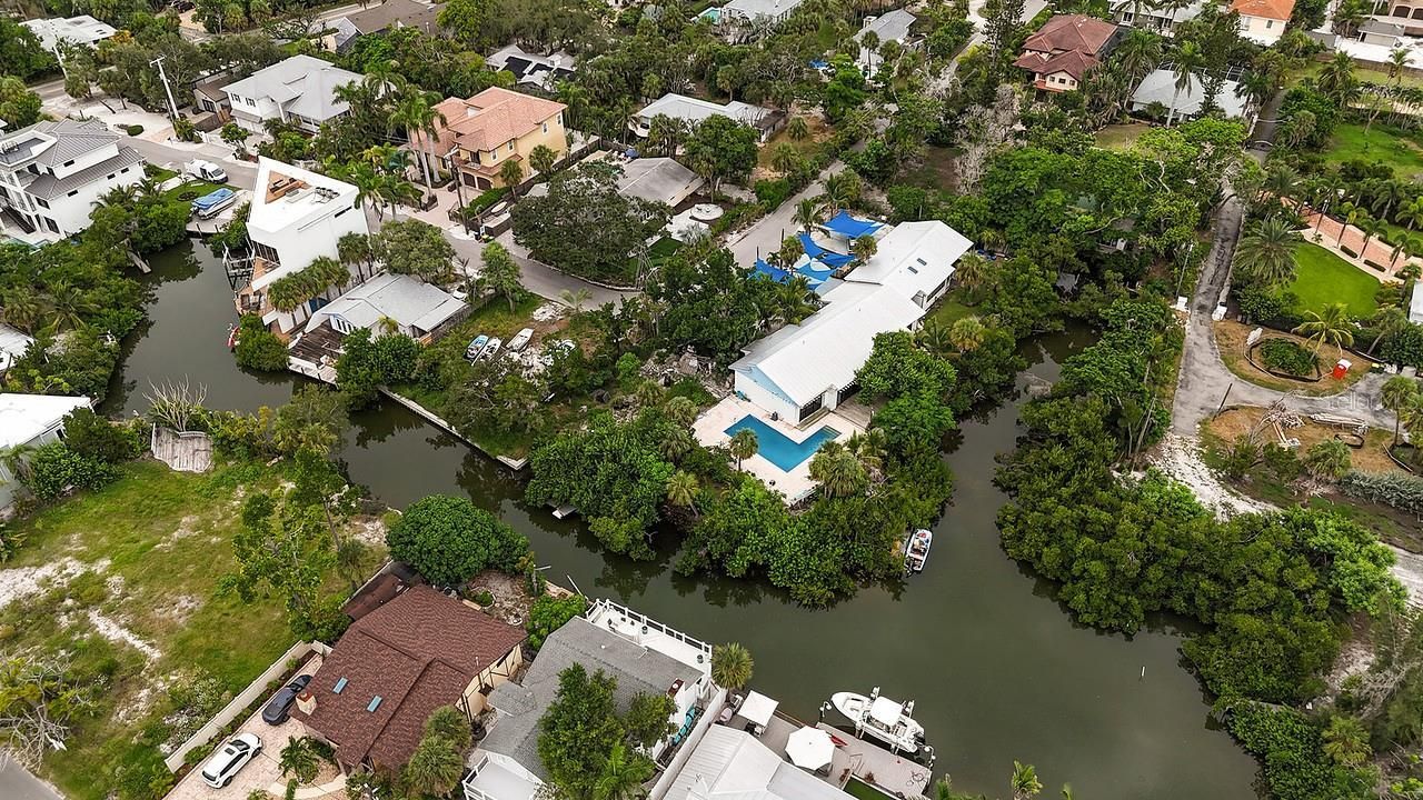 300 Garden Lane, Sarasota, FL 34242 Photo