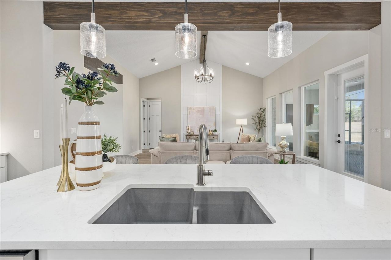 2540 NE 108th Lane, Oxford, FL 34484 Photo