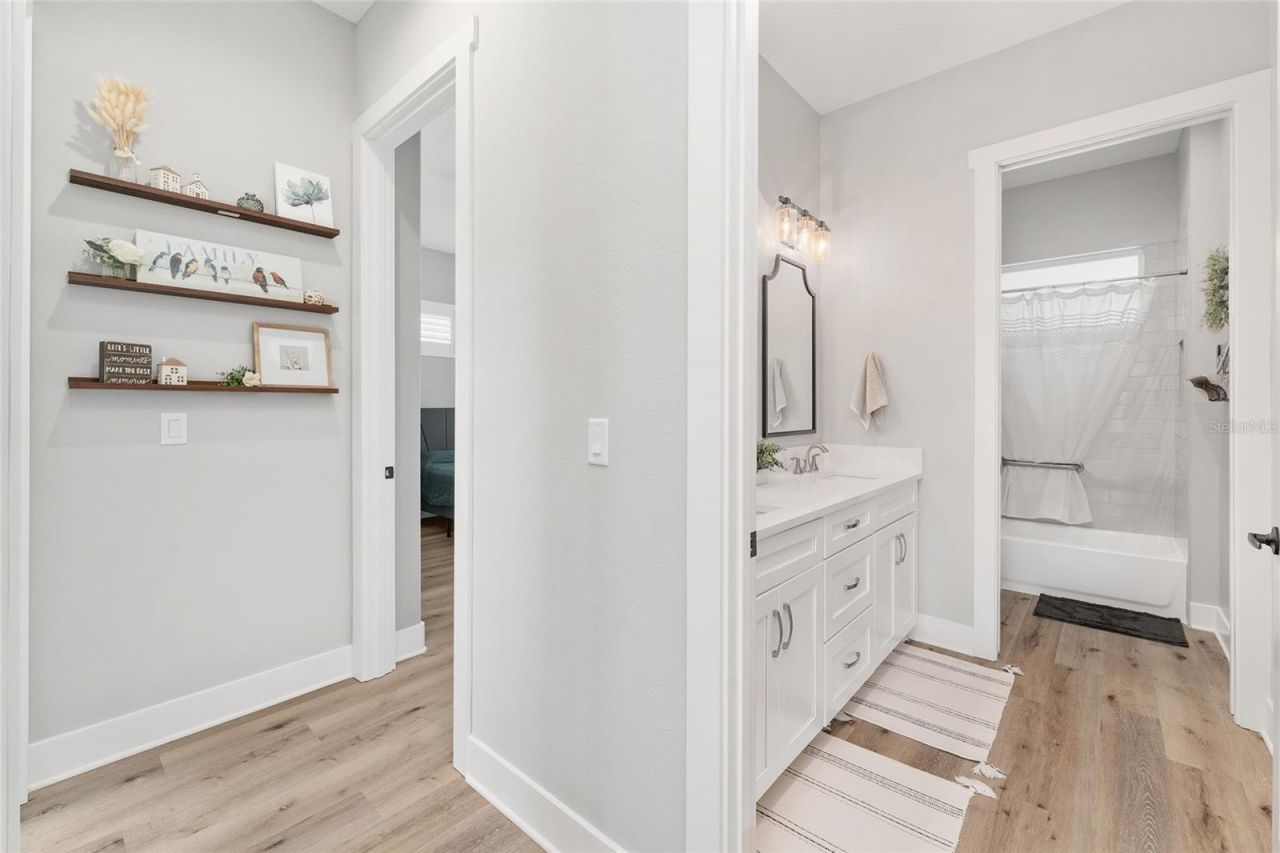 2540 NE 108th Lane, Oxford, FL 34484 Photo